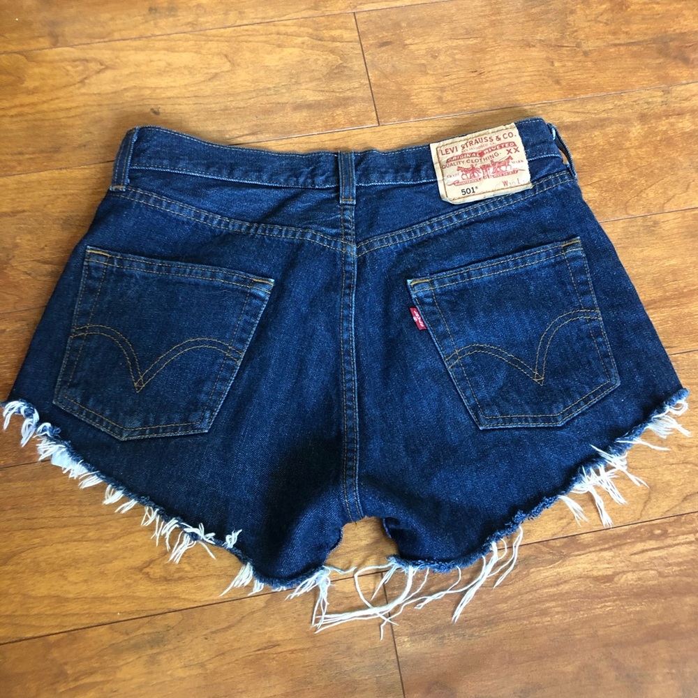Dark Wash High-Wasted Levi’s Shorts